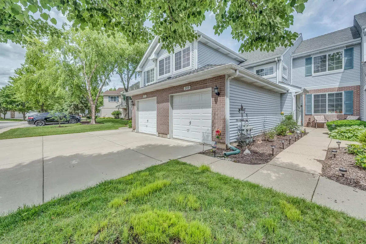 249 Sierra Pass Drive, Schaumburg, IL 60194 - #1