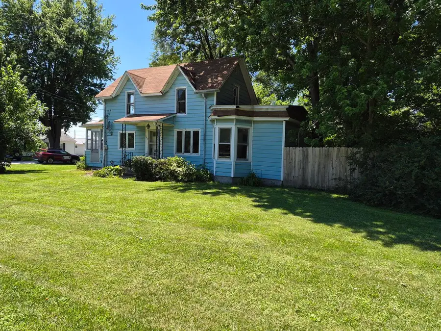 409 SW 8 Avenue, Aledo, IL 61231 - #2