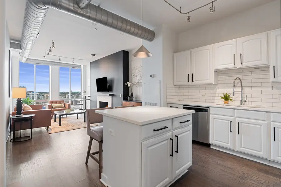 720 N Larrabee Street #1709, Chicago, IL 60654 - #3
