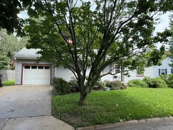 32 University Court, Normal, IL 61761