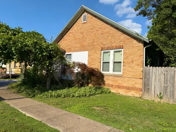 2331 S Illinois Avenue, Carbondale, IL 62903