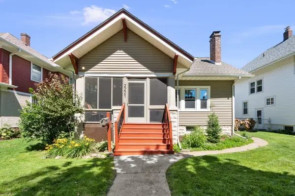 2221 Ripley Street, Davenport, IA 52803