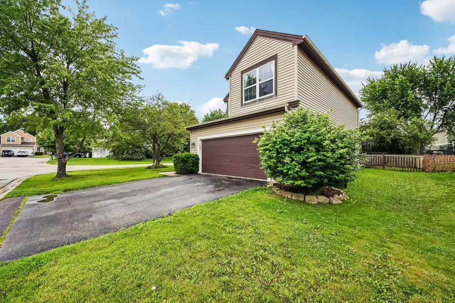 647 E Princeton Court, Round Lake Beach, IL 60073 - #2