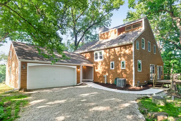 704 N Kaskaskia Drive, Dixon, IL 61021