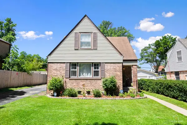 1336 Heidorn Avenue, Westchester, IL 60154