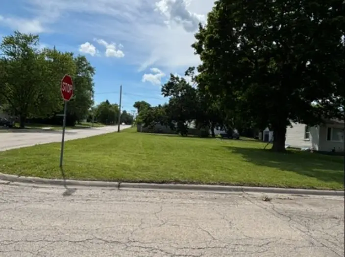 3250 Gilboa Avenue, Zion, IL 60099 - #3