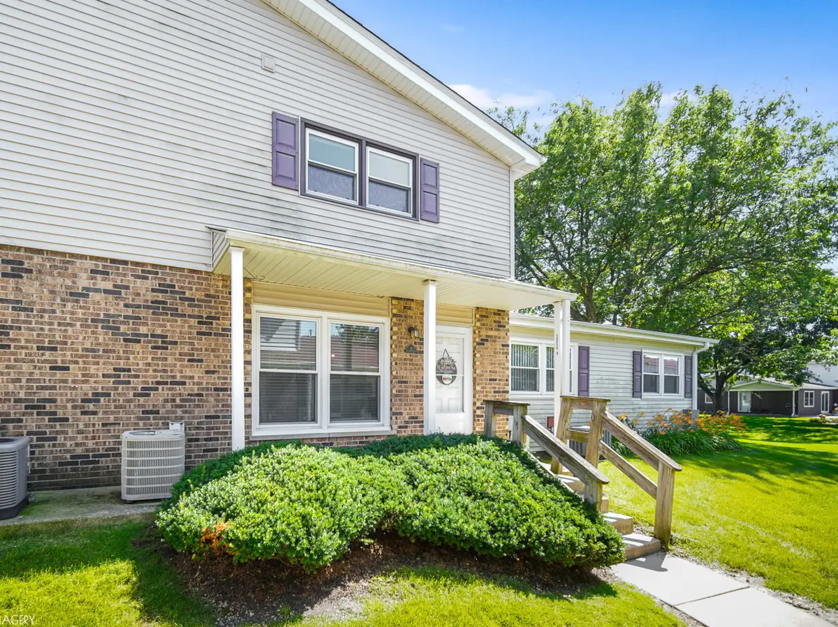 19536 115th Avenue #B, Mokena, IL 60448 - #1