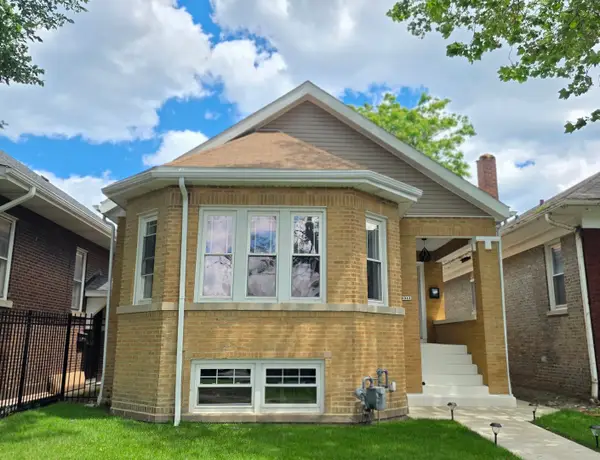 6341 N Campbell Avenue, Chicago, IL 60659