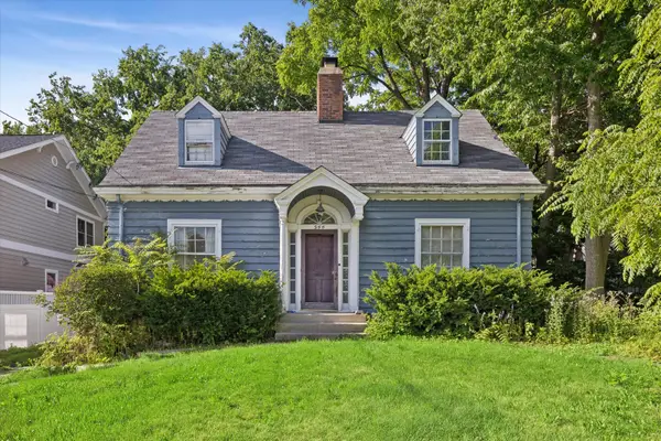 544 Turner Avenue, Glen Ellyn, IL 60137