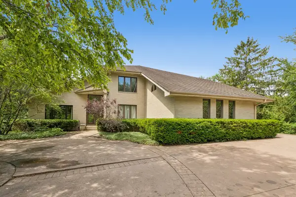 1191 Hunters Lane, Libertyville, IL 60048