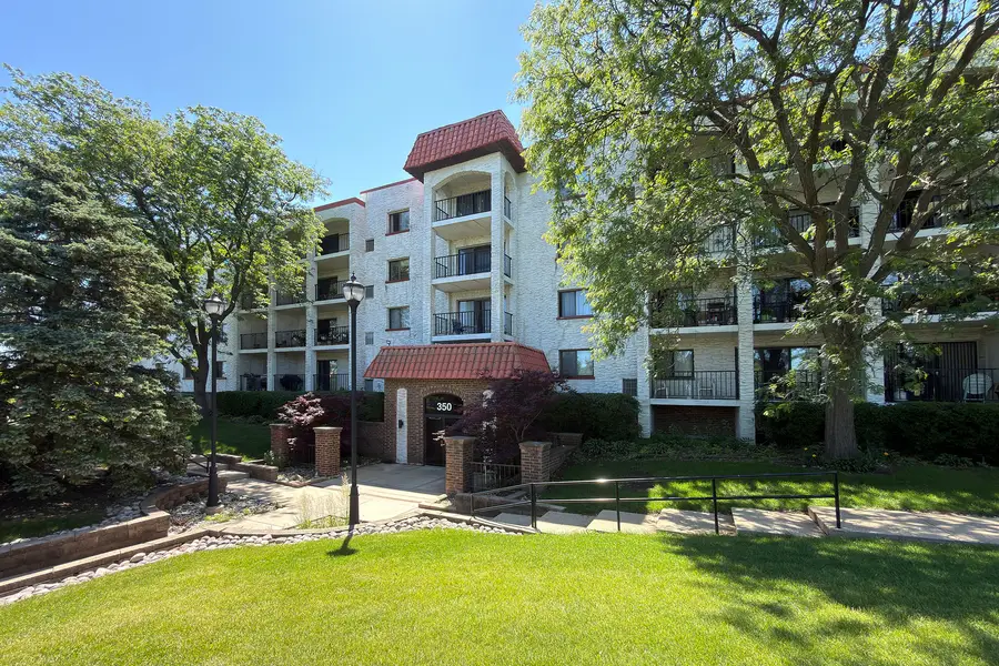 350 Plum Creek Drive #403, Wheeling, IL 60090 - #2
