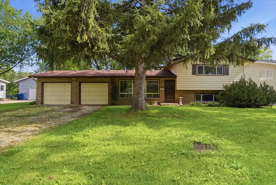 641 Clover Road, Wauconda, IL 60084 - #2