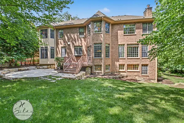 426 W Haley's Hill Court, Palatine, IL 60067