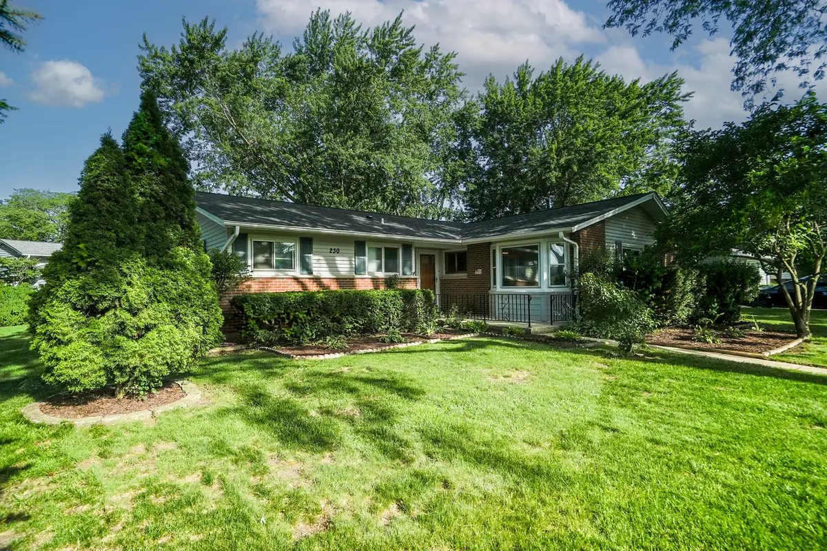 230 Fleetwood Lane, Elk Grove Village, IL 60007 - #1