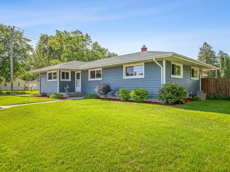 7922 Elm Avenue, Machesney Park, IL 61115 - #2
