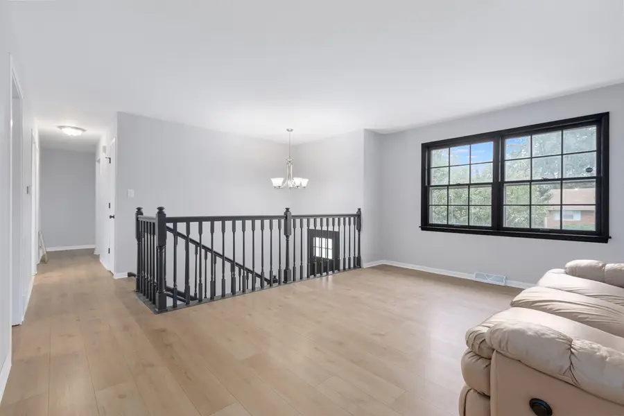 612 Westnedge Road, Joliet, IL 60435 - #3