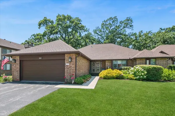 13232 S Oak Ridge Trail, Palos Heights, IL 60463