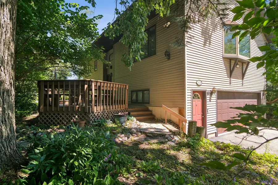 26736 N Circle Drive, Mundelein, IL 60060 - #2