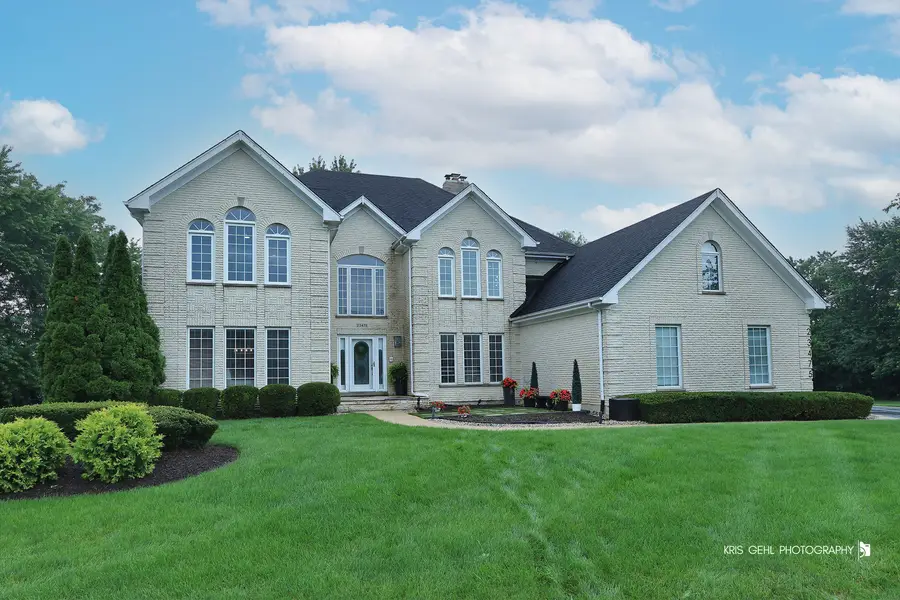 23475 W Newhaven Drive, Hawthorn Woods, IL 60047 - #2