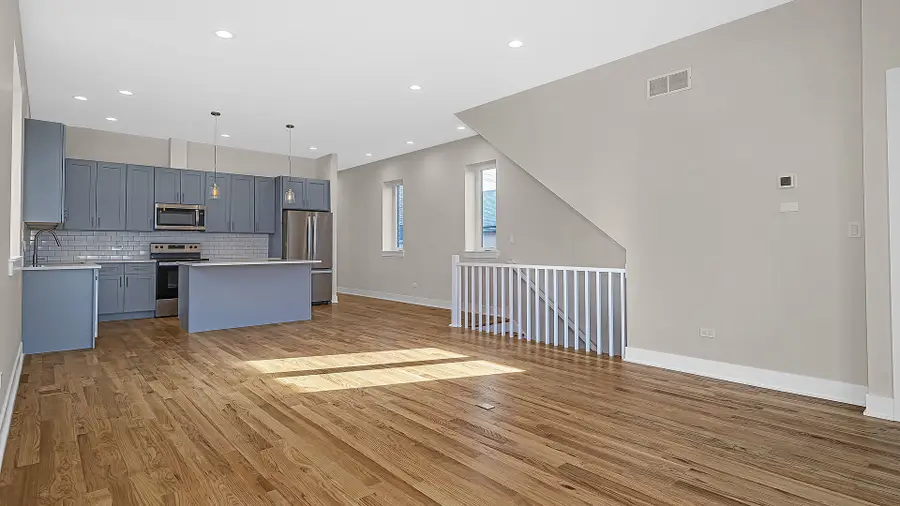 Address Withheld By Seller, Chicago, IL 60608 - #3