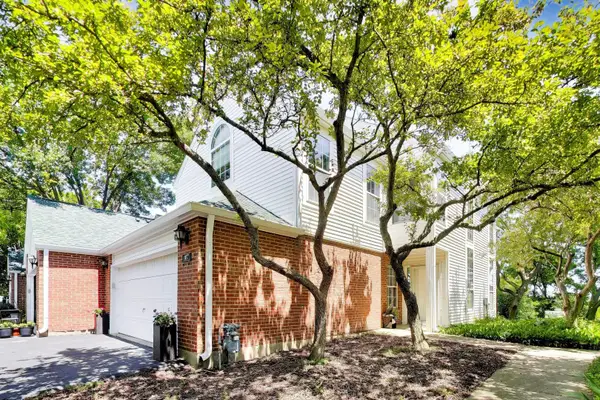 107 Welwyn Street, Lake Bluff, IL 60044