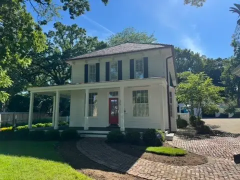 464 Oakwood Avenue, Lake Forest, IL 60045