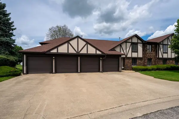 5 Crystal Court #5, Pontiac, IL 61764