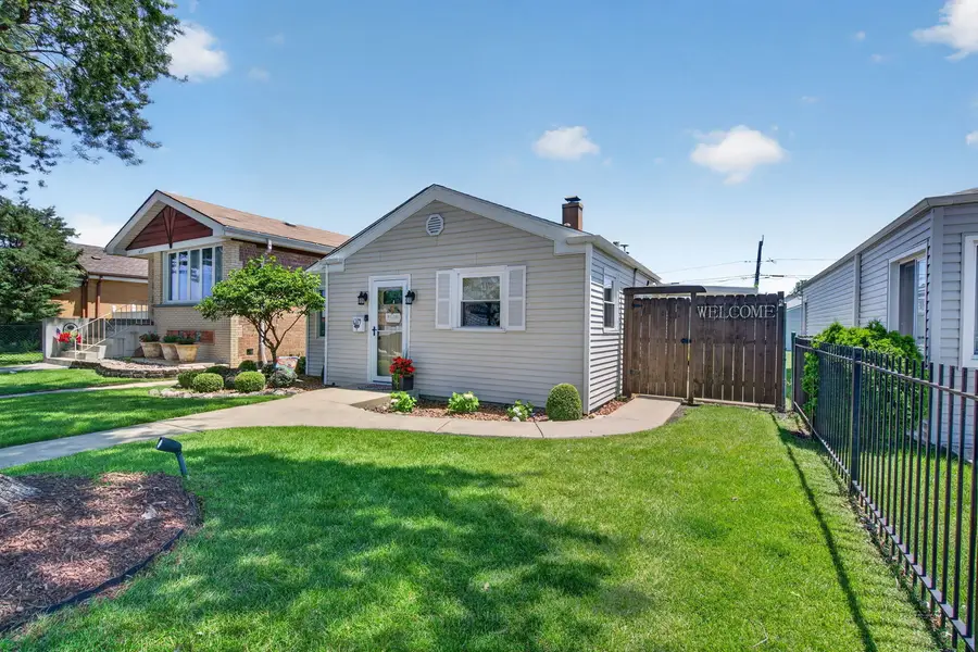 6109 S Neenah Avenue, Chicago, IL 60638 - #2
