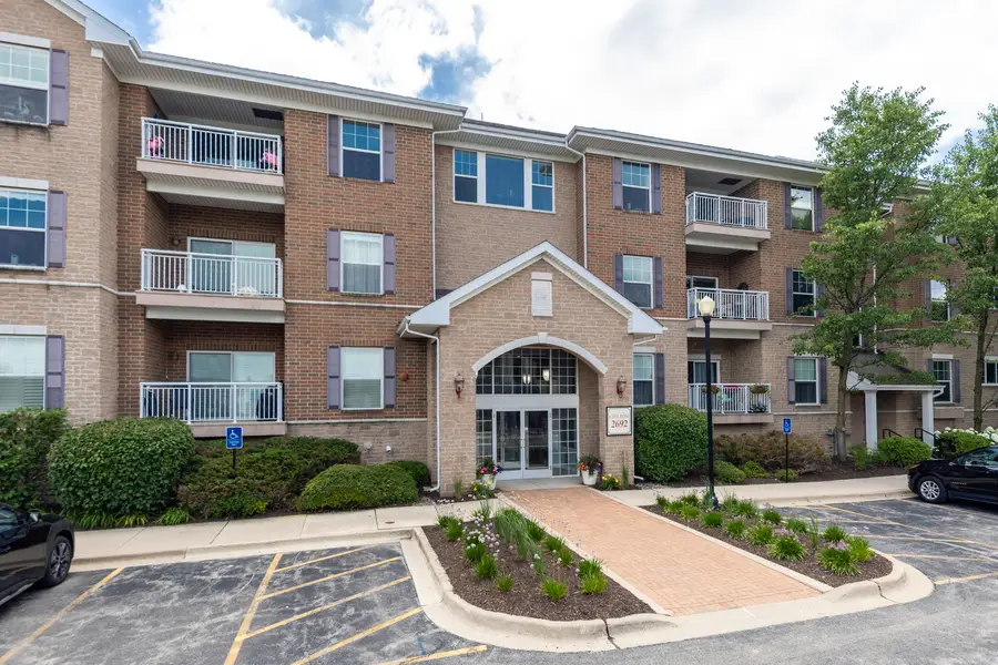 2692 Stone Circle #302, Geneva, IL 60134 - #2