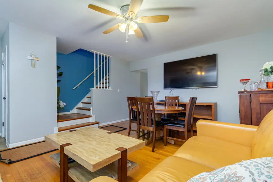 1823 Dobson Street, Evanston, IL 60202 - #3