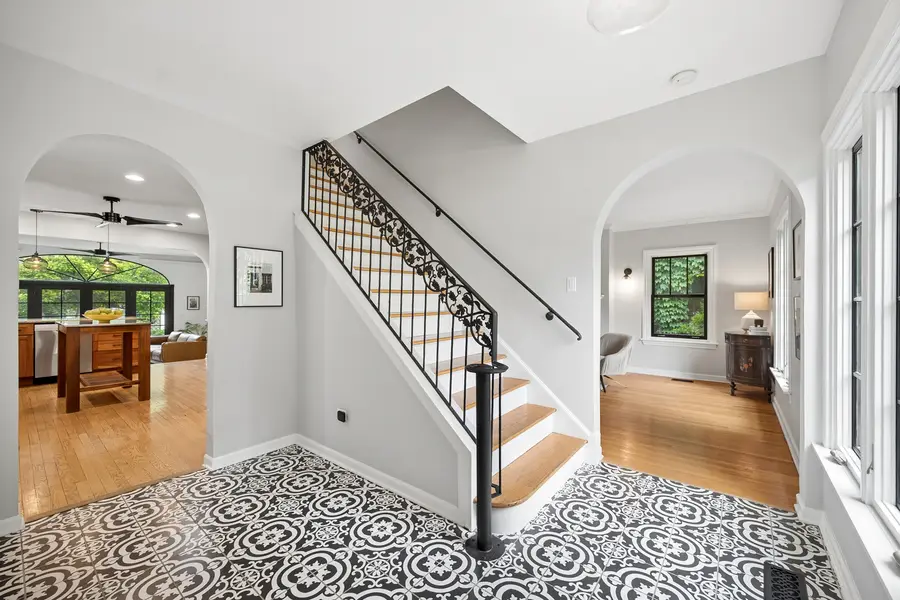 2751 Girard Avenue, Evanston, IL 60201 - #2