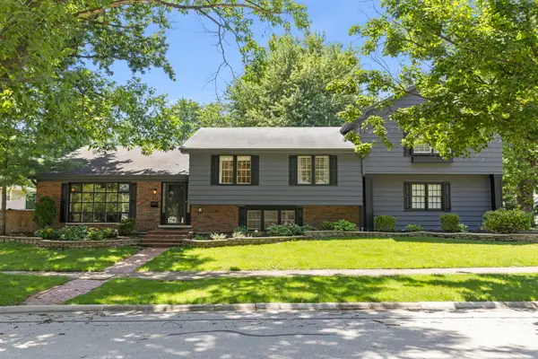 212 Tamarack Avenue, Naperville, IL 60540