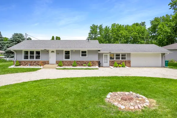 1010 Suzy Street, Lake Holiday, IL 60548