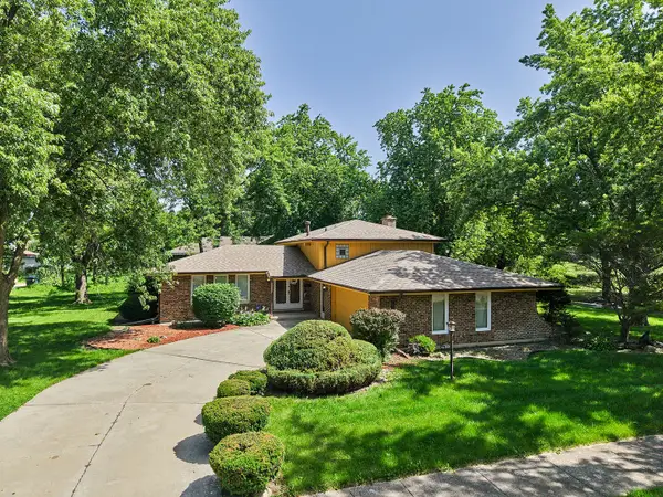 385 E 162nd Street, Harvey, IL 60426