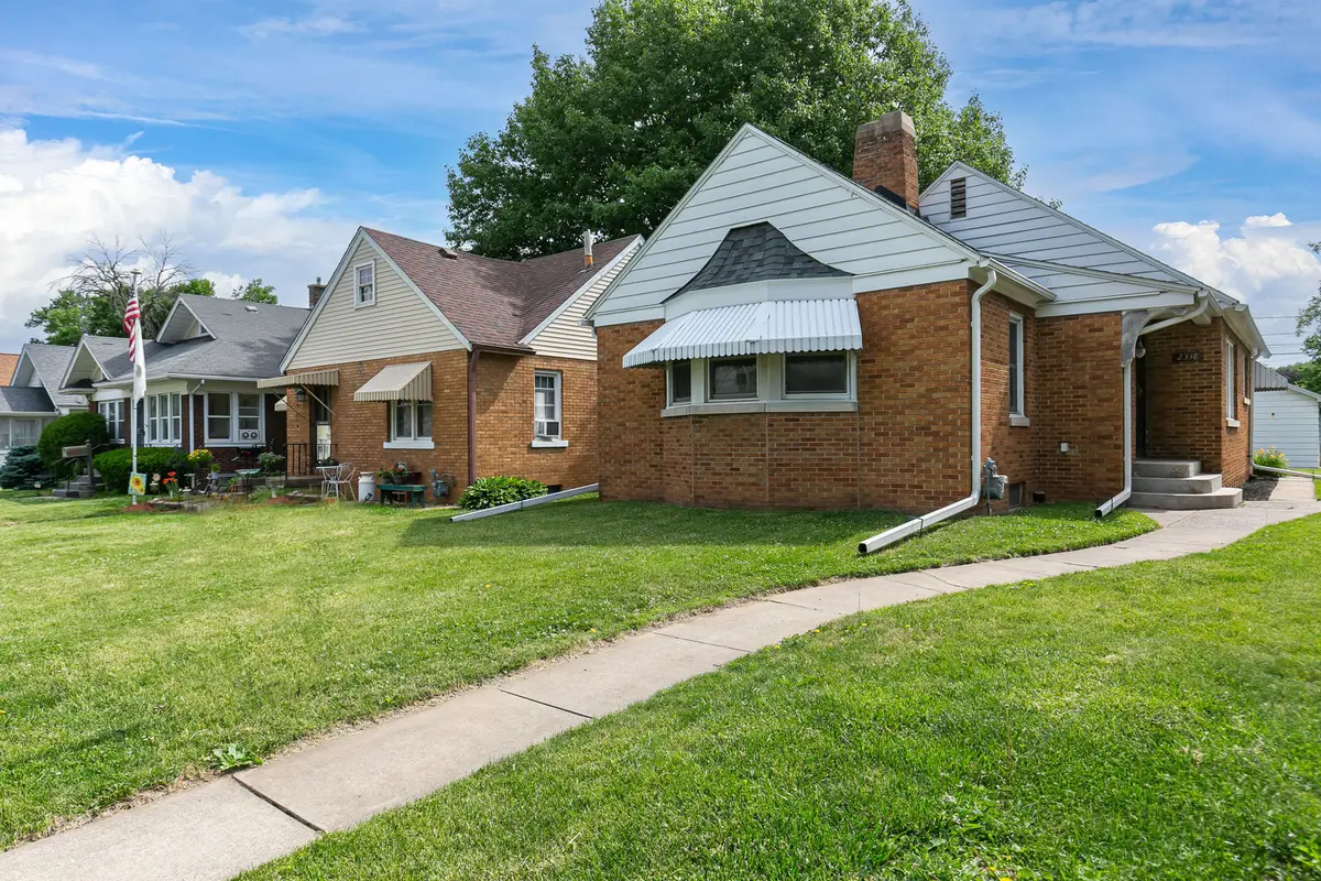 2338 7th Street, East Moline, IL 61244 - #1