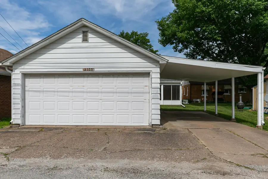 2338 7th Street, East Moline, IL 61244 - #2