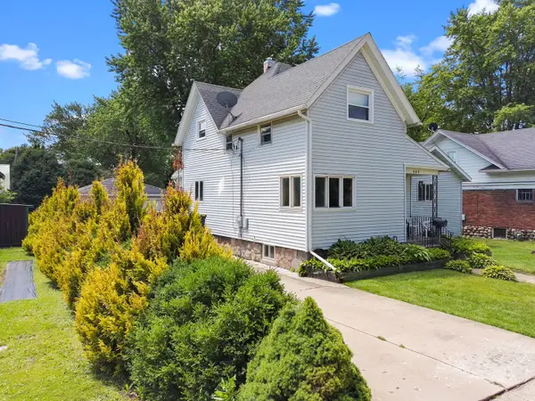 404 W Burbank Street, Harvard, IL 60033