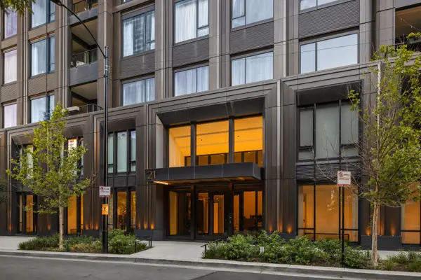 21 N May Street #405, Chicago, IL 60607