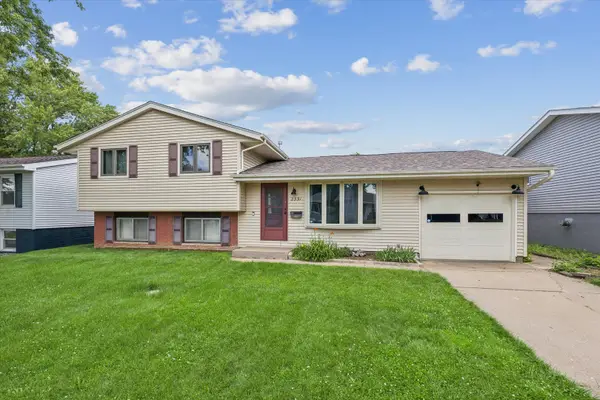 2331 N Thornwood Avenue, Davenport, IA 52804