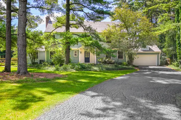 8307 Concord Drive, Bull Valley, IL 60098