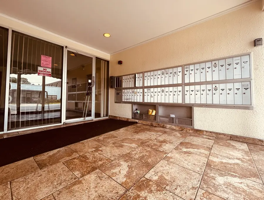 1227 S Harlem Avenue #310, Berwyn, IL 60402 - #3