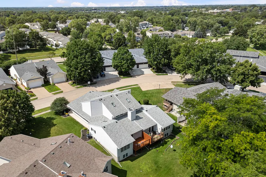 3968 Prairie Lane, Bettendorf, IA 52722 - #2