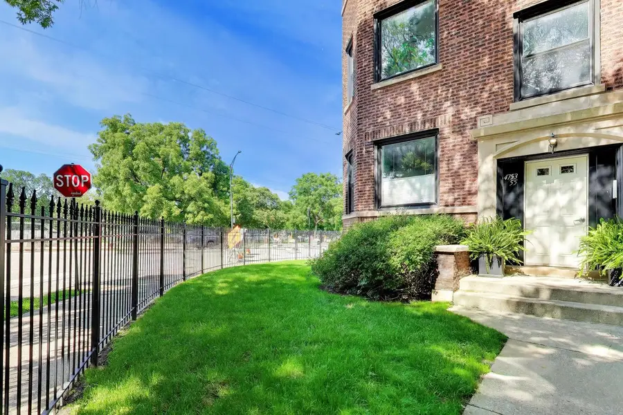 4753 N Beacon Street #2, Chicago, IL 60640 - #3
