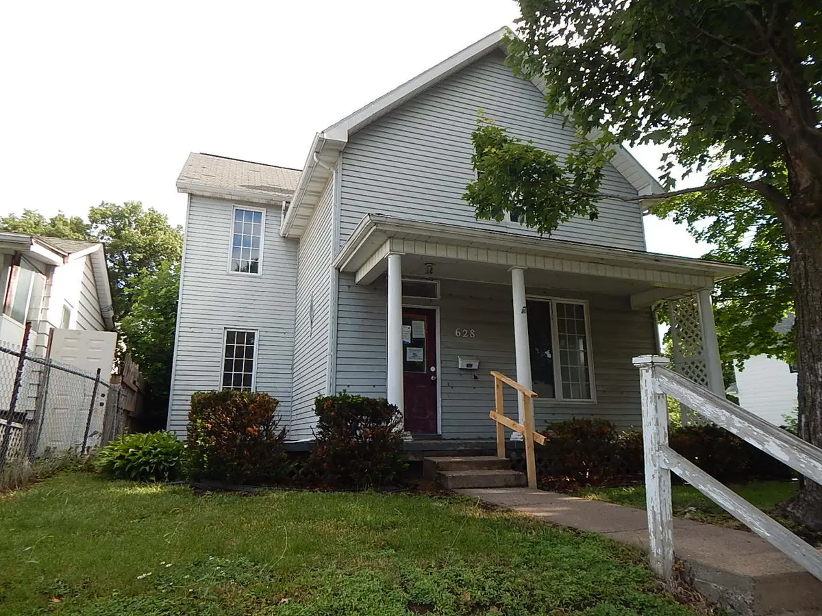 628 W 14th Street, Davenport, IA 52803 - #1