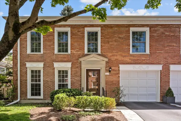 727 Raleigh Court, Northbrook, IL 60062