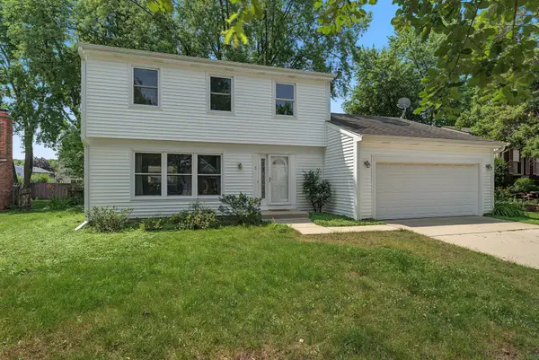 5 Keswick Lane, Vernon Hills, IL 60061