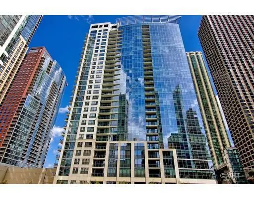 201 N Westshore Drive #2705, Chicago, IL 60601