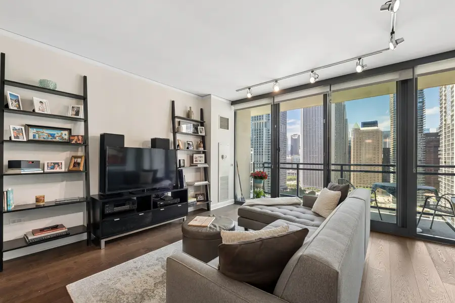 201 N Westshore Drive #2705, Chicago, IL 60601 - #2