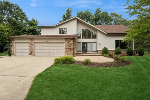 1413 Annie Lane, Libertyville, IL 60048