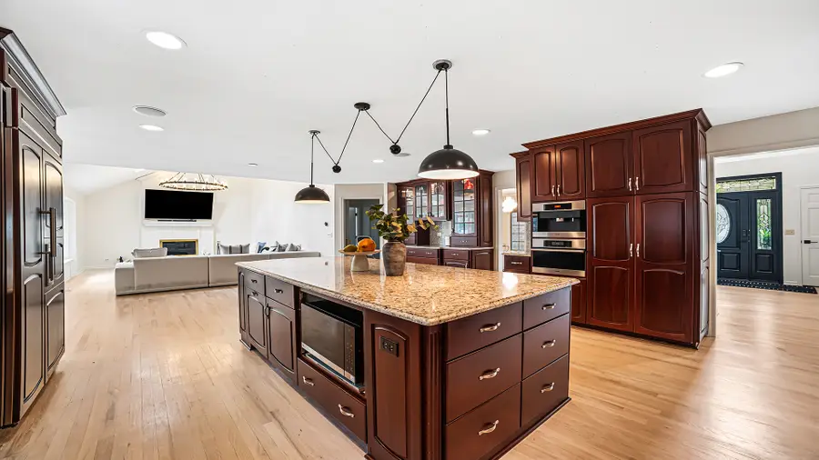 3011 Gateshead Drive, Naperville, IL 60564 - #2